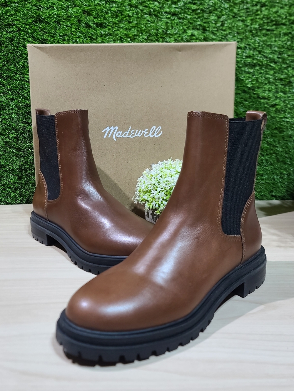 Madewell The Bradley Chelsea Lugsole Boots - Stable US Women's 8.5 NEW